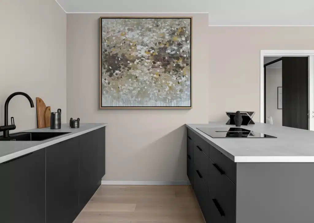 Martine Gallery
