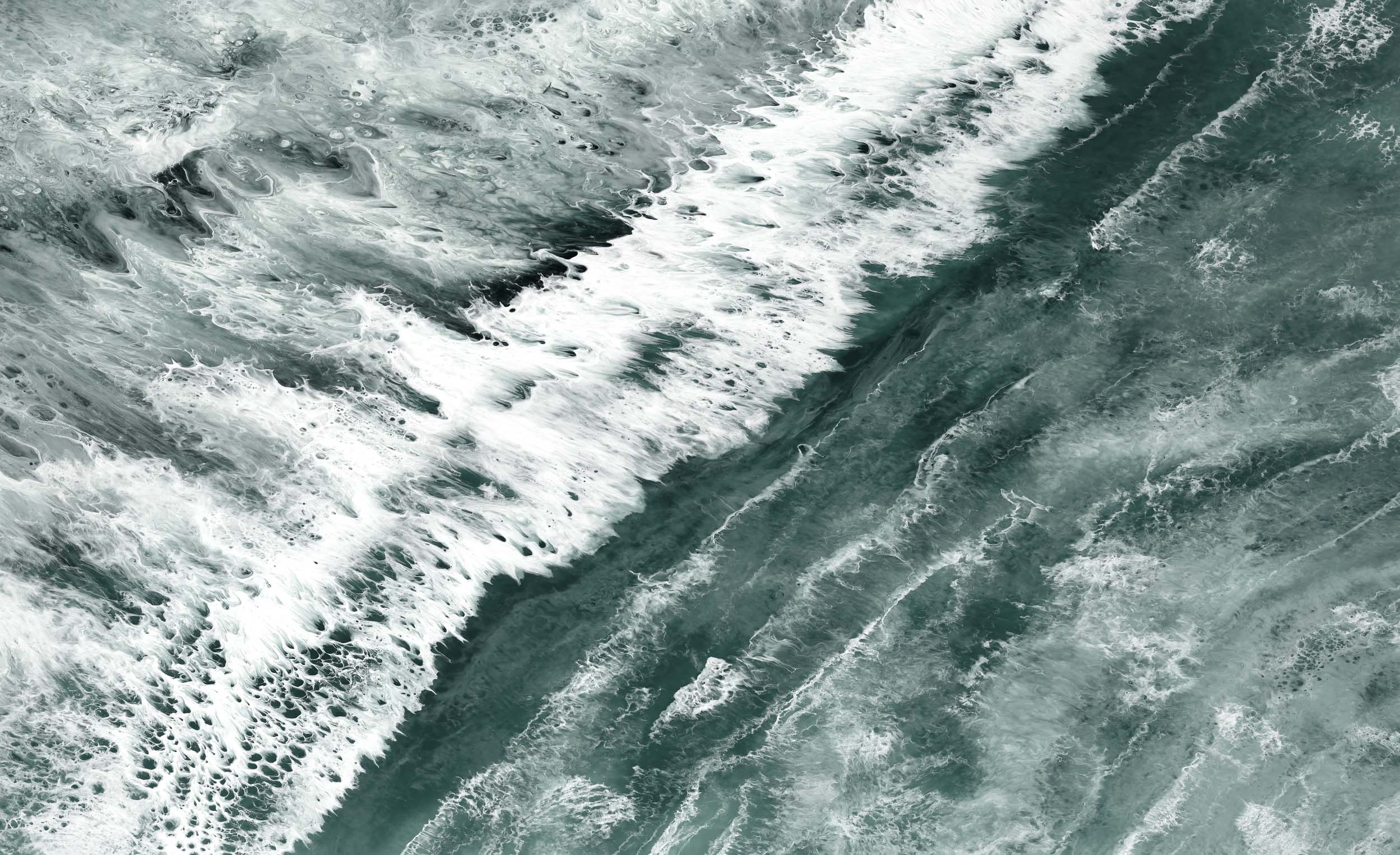 Above the Waves - Martine Vanderspuy
